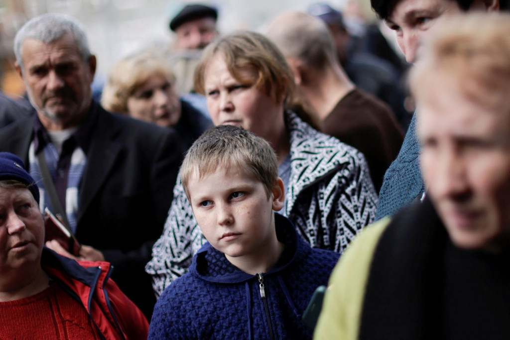 Ουκρανία: Ξεπέρασαν τα 5,3 εκατομμύρια οι πρόσφυγες – Πόσοι αναμένεται να διαφύγουν μέχρι το τέλος του έτους