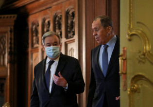 Άκαρπη η συνάντηση Γκουτέρες – Λαβρόφ: Τα παράπονα και… οι υποσχέσεις