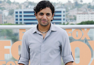 Δίπλα στον Μπρους Γουίλις και ο Νάιτ Σιάμαλαν: «Θα είναι πάντα ο ήρωας στην αφίσα στον τοίχο μου»