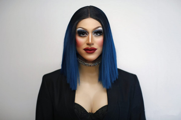 Drag Queen: Της αρνήθηκαν την πρόσβαση σε νυχτερινό κέντρο λόγω της εμφάνισής της