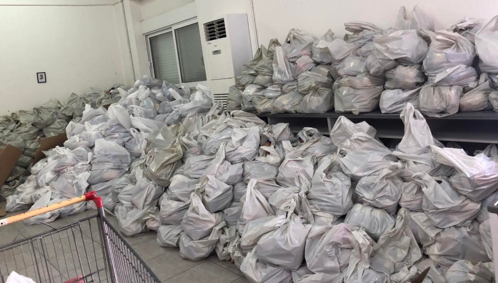 Τρόφιμα… αρσιβαρίστες μοίρασε η Περιφέρεια Νοτίου Αιγαίου