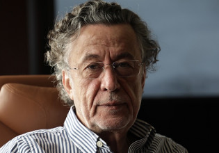 Μάκης Τριανταφυλλόπουλος: Σάλος στο twitter – Πρώτο τρεντ το #cancel_Τριανταφυλλόπουλος