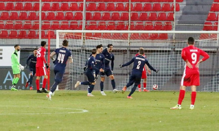 Super League 2: Τα φώτα στραμμένα σε Βέροια και Λάρισα