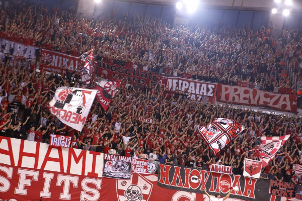 «Τρέλα» από τον κόσμο του Ολυμπιακού: Έμειναν 2.500 εισιτήρια για το Game 2 με τη Μονακό