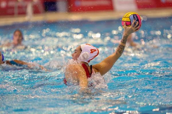 Φουλ για νέα κούπα τα κορίτσια του Θρύλου (9-6)