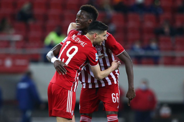 Ολυμπιακός: Μπηκε ο Μασούρας – Μέσα και ο Σισέ