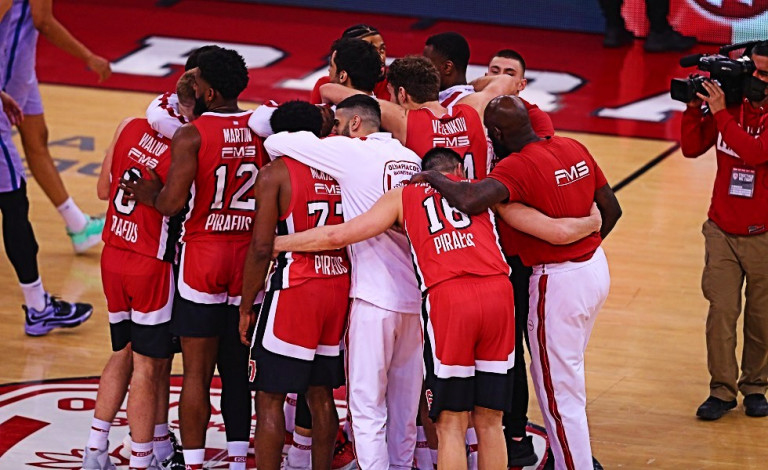 Ανεπανάληπτη ανατροπή στη Euroleague: 2ος ο Ολυμπιακός, με Μονακό στα νοκ άουτ