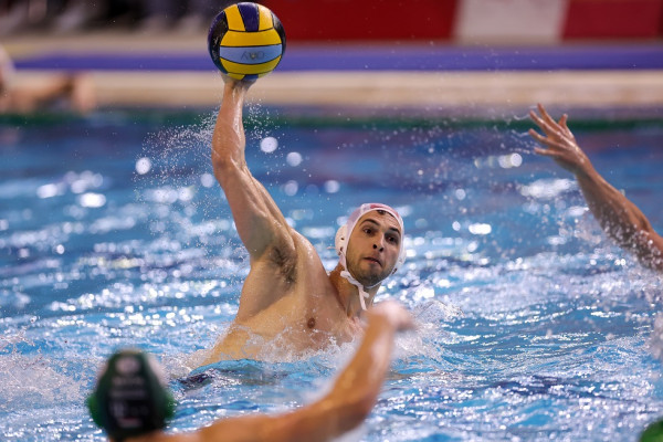 Δεν τα κατάφερε ο Ολυμπιακός (8-10)