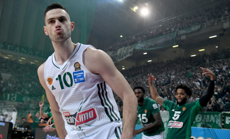 Τα δύο συνεχόμενα τρίποντα του Παπαπέτρου