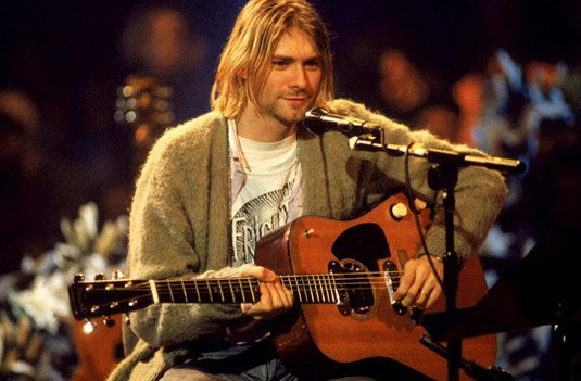 Nirvana: Σε δημοπρασία η κιθάρα του Κερτ Κομπέιν από το «Smells Like Teen Spirit»