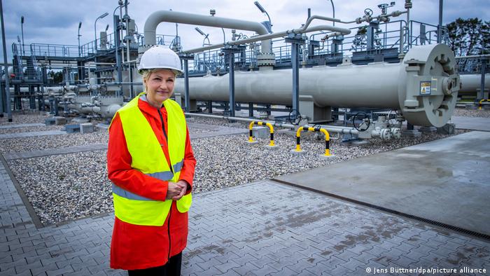 Γερμανία: Σάλος με υπουργό της Μέρκελ – Στο στόχαστρο για δοσοληψίες με τoν Nord Stream 2 AG