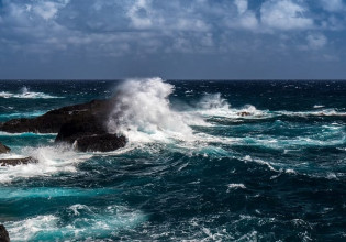 Πυρκαγιές: Πόσο επηρεάζονται ακόμη και από τις μακρινές θάλασσες – Έρευνα του Αστεροσκοπείου Αθηνών
