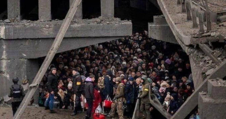 Πόλεμος στην Ουκρανία: Άμαχοι έγιναν «ανθρώπινες ασπίδες» για τον ρωσικό στρατό