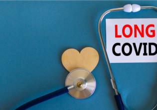 Long Covid: Τα εμβόλια δεν του ταιριάζουν – Η θεραπεία του είναι η επόμενη μεγάλη πρόκληση της επιστήμης