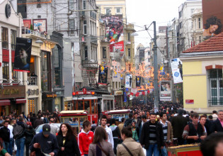 Τουρκία: Το 56% των Τούρκων πιστεύει ότι τους ανήκουν εδάφη άλλων χωρών