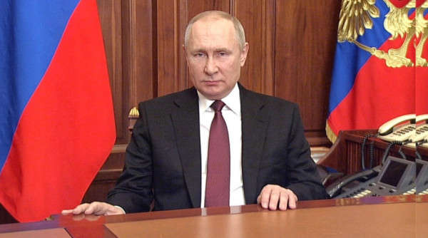 Bloomberg: Αξιωματούχοι του Κρεμλίνου μιλούν για τον Ρώσο πρόεδρο και την πιθανότητα χρήσης πυρηνικών
