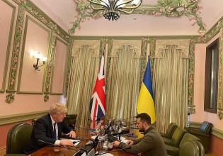 Πόλεμος στην Ουκρανία: Συνάντηση Τζόνσον – Ζελένσκι στο Κίεβο