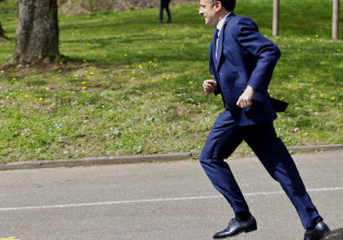 Γαλλία: «Μακρόν: Αγάπη ξέχασα την αριστερά» – Το πρωτοσέλιδο της Liberation την Τετάρτη