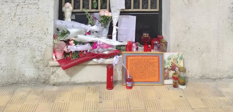 Πάτρα: Σοκάρουν τα μηνύματα στην πόρτα του σπιτιού της Ρούλας Πισπιρίγκου