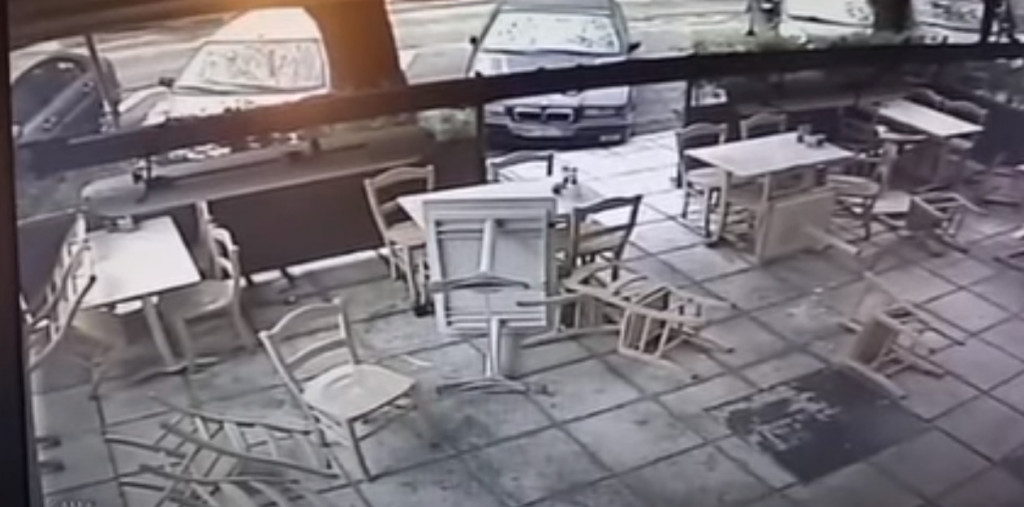 Θεσσαλονίκη: Δεν είχαν πιστοποιητικά για τον κοροναϊό και τα έκαναν γης μαδιάμ σε πατσατζίδικο