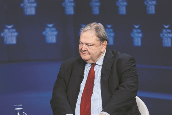 Βενιζέλος: «Αντιδρούν οι ανιστόρητοι και όσοι κάνουν καριέρα ως ‘‘τουρκοφάγοι’’…»