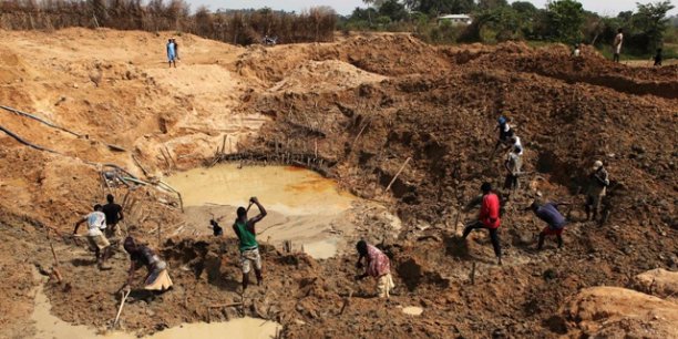 Μπουρκίνα Φάσο: Ένοπλοι επιτέθηκαν σε ορυχείο χρυσού - Τουλάχιστον 20 άνθρωποι σκοτώθηκαν
