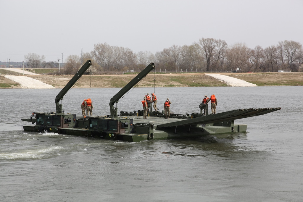 Τουρκία: Έκανε άσκηση στον ποταμό Έβρο