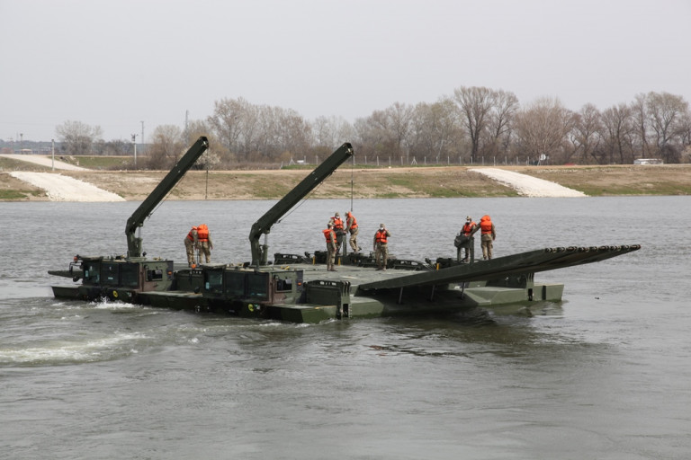 Τουρκία: Έκανε άσκηση στον ποταμό Έβρο