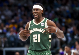 Αυτά μόνο στο ΝΒΑ: Συμπαίκτης του Αντετοκούνμπο έπαιξε 8 δευτερόλεπτα και πήρε 306.000$