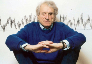 Εκατό χρόνια από την γέννηση του Ιάννη Ξενάκη – Μεγάλο αφιέρωμα της ΕΛΣ