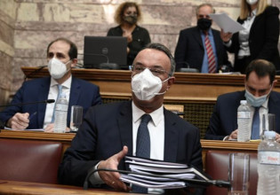 Συμπληρωματικός προϋπολογισμός: Τέλη κυκλοφορίας με το μήνα – Ποιοι αγρότες δεν πληρώνουν τέλος επιτηδεύματος