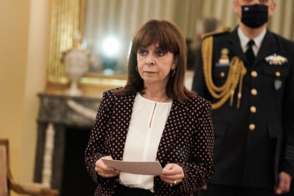 Αικατερίνη Σακελλαροπούλου: Θετική στον κοροναϊό η Πρόεδρος της Δημοκρατίας – Εμφανίζει ήπια συμπτώματα