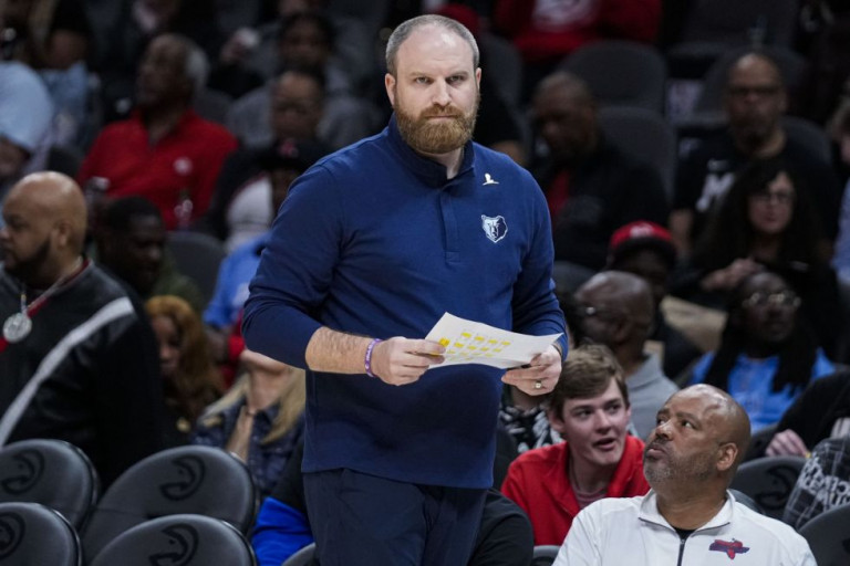 Έξαλλος ο προπονητής των Γκρίζλις: Είναι ντροπιαστικό