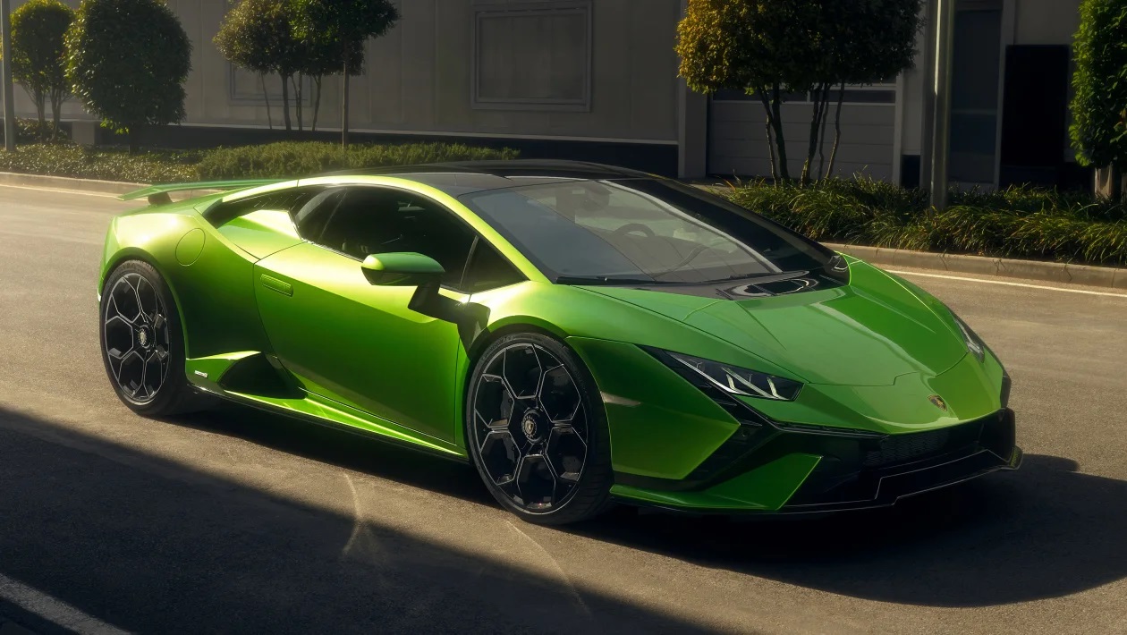 Lamborghini Huracan Tecnica: Ανάμεσα σε δύο κόσμους
