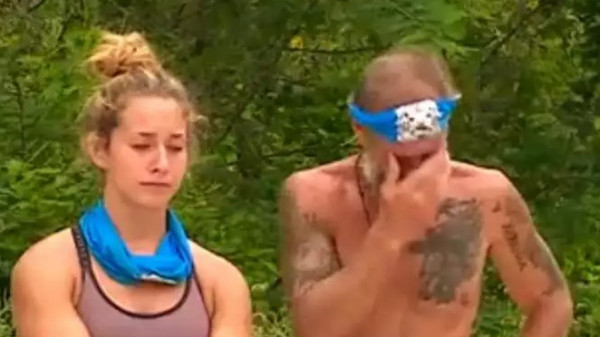 Survivor: Πλάνταξε στο κλάμα ο Τάκης – Αποχώρησε με αναφιλητά