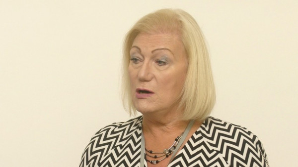 Βρετανία: Έδεσαν τρανς γυναίκα σε καρέκλα και της έκαναν ηλεκτροσόκ «για να τη θεραπεύσουν»