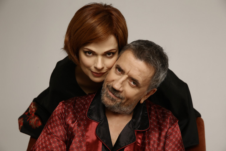 Δάφνη Λαμπρόγιαννη: Αποχώρησε από την παράσταση με τον Σπύρο Παπαδόπουλο – Τι καταγγέλλει η ίδια