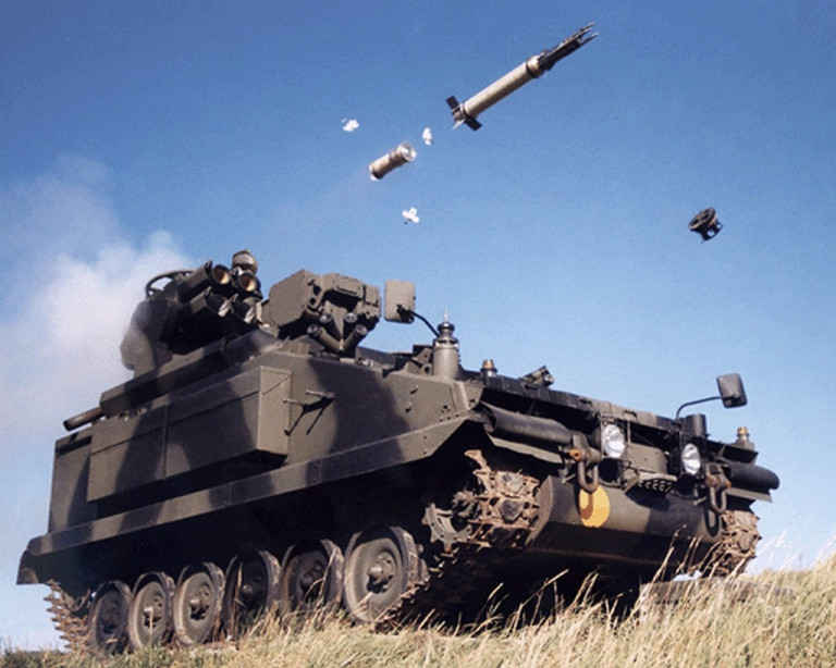 Πόλεμος στην Ουκρανία: Ετοιμη η Βρετανία να στείλει τεθωρακισμένα οχήματα