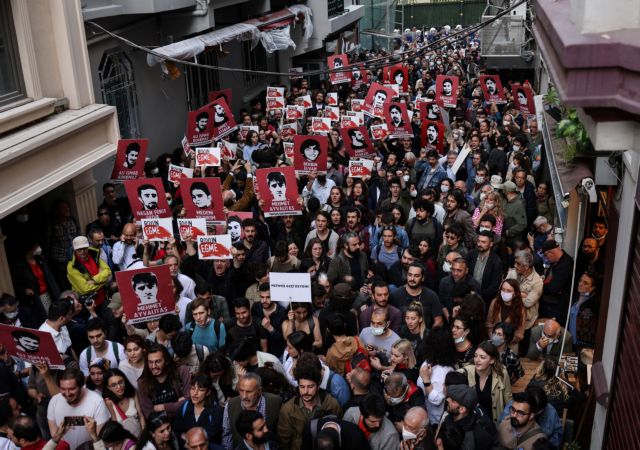Τουρκία: Μεγάλες συγκεντρώσεις διαμαρτυρίας μετά την καταδίκη του Οσμάν Καβαλά