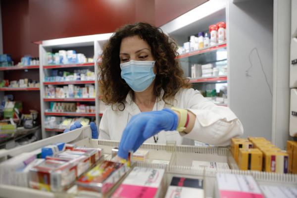 Θεσσαλονίκη: Φάρμακα για τον ουκρανικό λαό συγκεντρώνονται στα φαρμακεία της πόλης