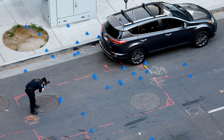 ΗΠΑ: Στα χέρια της αστυνομίας δύο αδέλφια για το μακελειό στο Σακραμέντο