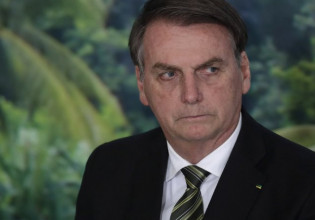 Τα 50.000 Viagra για τον στρατό «δεν είναι τίποτα» – Σάλος με τις δηλώσεις Μπολσονάρου