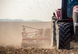 Ροδόπη: Ηλικιωμένη καταπλακώθηκε από τρακτέρ