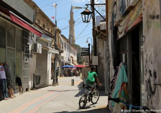 Σε βαθιά πολιτική και οικονομική κρίση οι Τουρκοκύπριοι