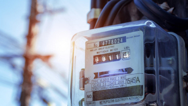 Θερινό ωράριο για το νυχτερινό τιμολόγιο ρεύματος από την 1η Μαΐου