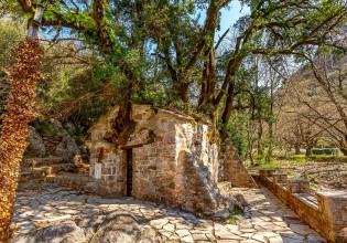 Πέντε παράξενες εκκλησίες της Ελλάδας – Μοναδικές φωτογραφίες