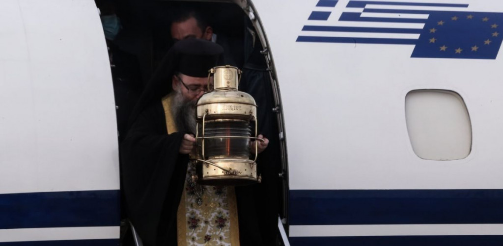 Οι περιπέτειες με το Άγιο Φως