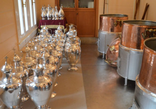 Άγιο Μύρο: Το καθαγιασμένο έλαιο που παρασκευάζεται κάθε 10 χρόνια – Τα συστατικά και η προετοιμασία του