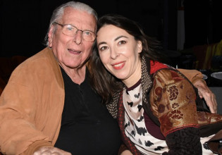 Αλίκη Κατσαβού: Γυρίζει τον χρόνο πίσω και θυμάται την πρώτη γνωριμία με τον Κώστα Βουτσά