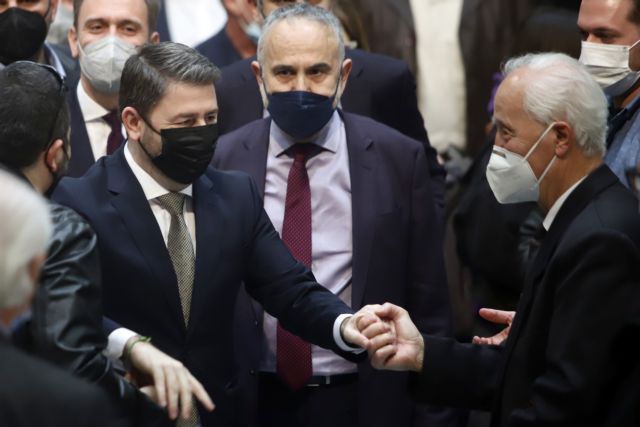 Ανδρουλάκης: Από τη φορολόγηση των υπερκερδών των εταιρειών ενέργειας να χρηματοδοτηθούν μέτρα για την ακρίβεια